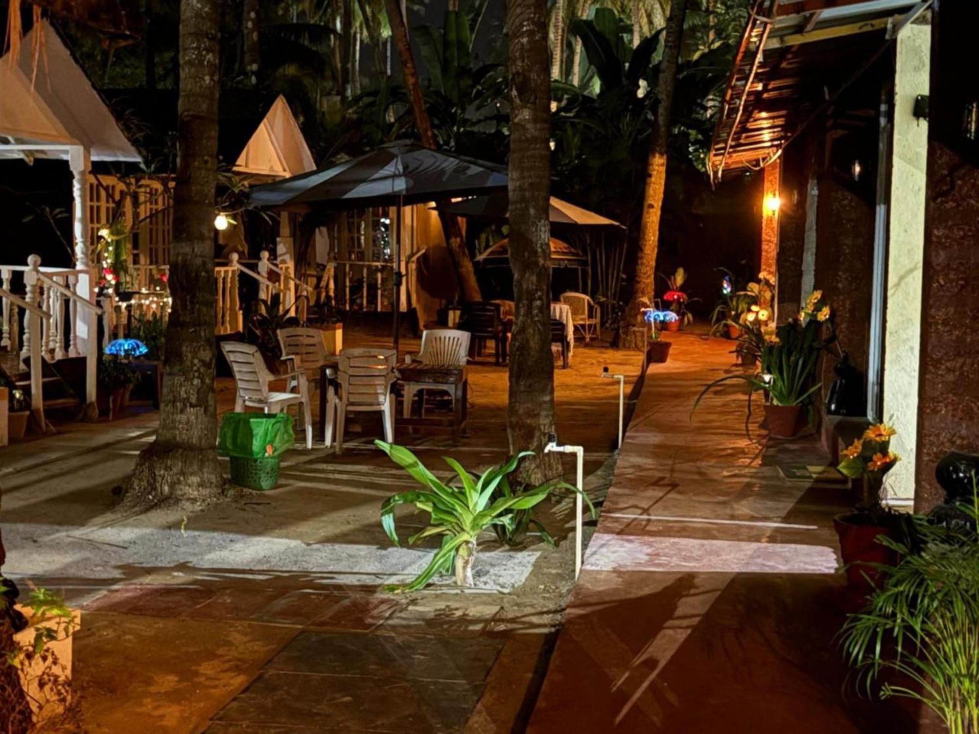 The Charming Nights Hotel Palolem Buitenkant foto